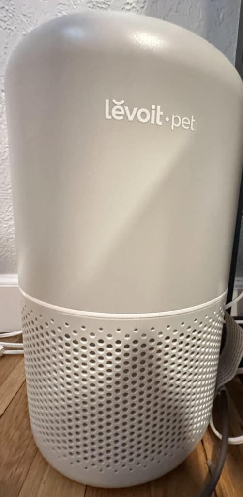 An image of the front of the Levoit Pet air purifier.